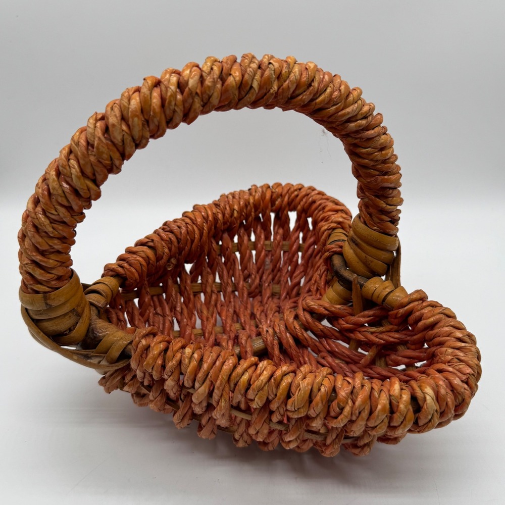 Vintage Hand Woven Heart Shaped Gathering Basket Wicker Twisted Rope Tan Red